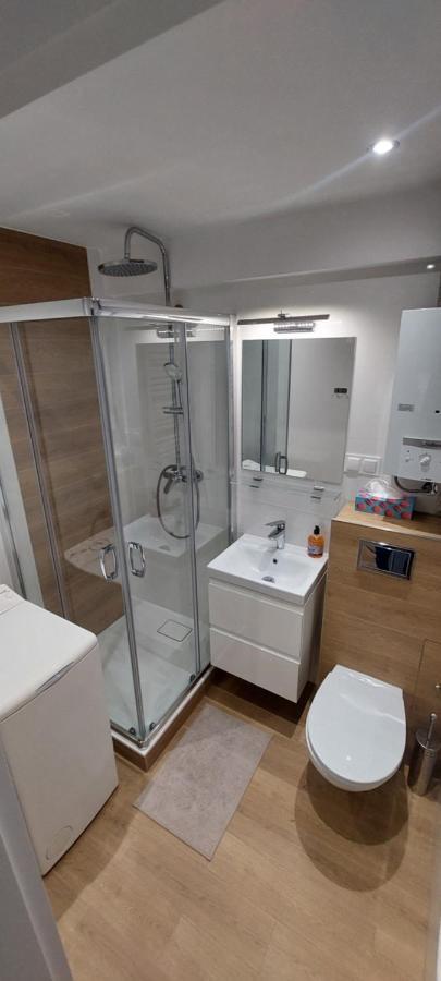 Apartament Koszutka - 100M Od Spodka Katowice Luaran gambar